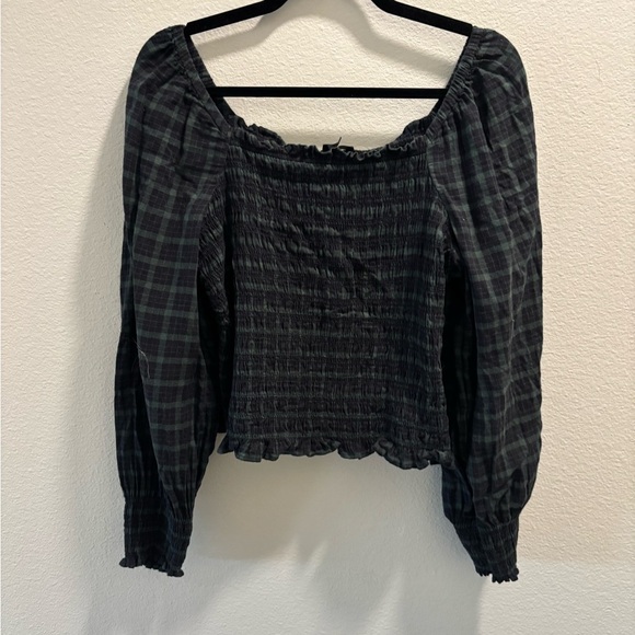 Madewell Lucie Bubble-Sleeve Smocked Top in Plaid, size L - Picture 5 of 9